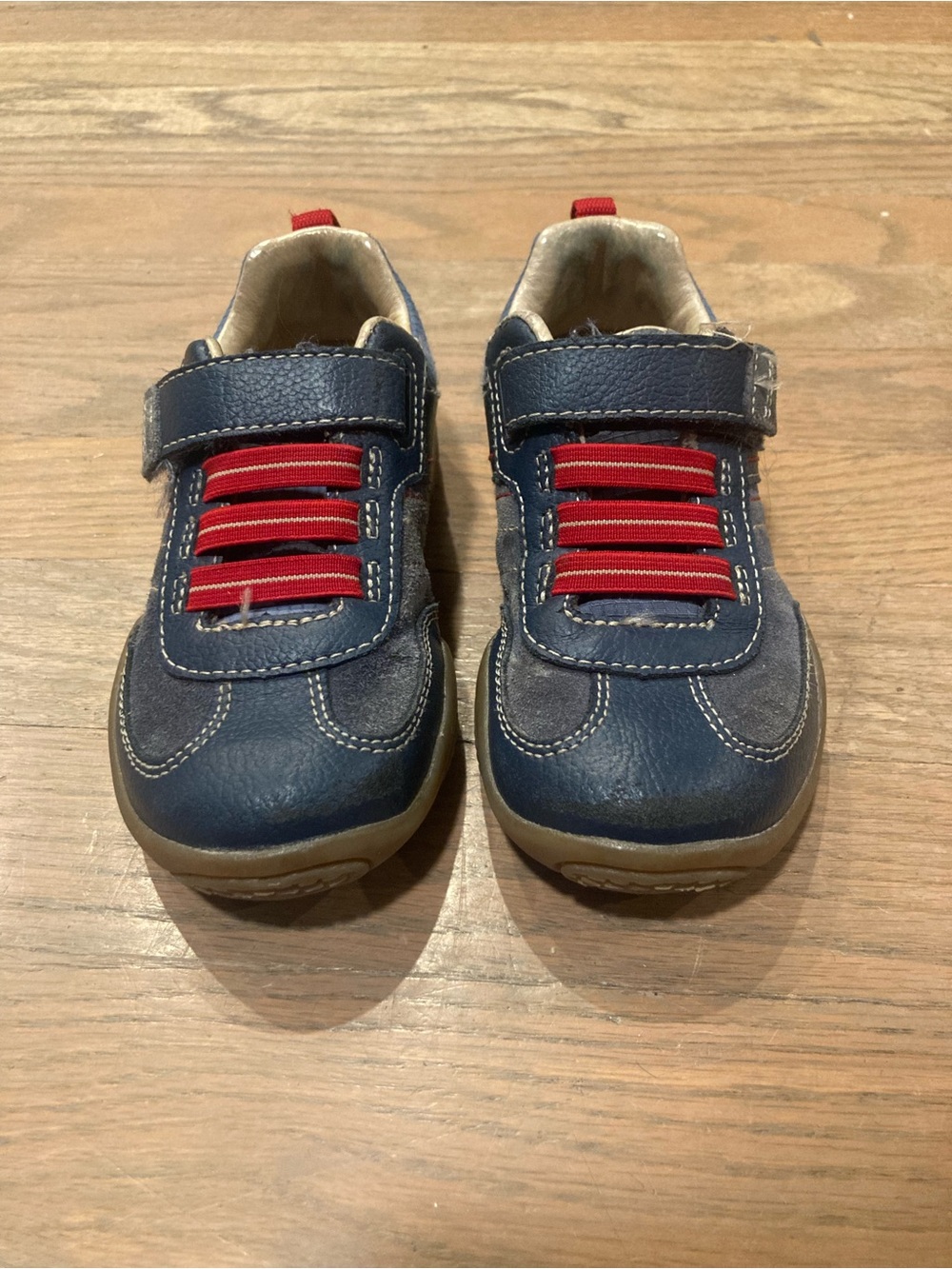 Stride Rite Boys Navy Blue Red Prescott Sneakers - size 9.5M